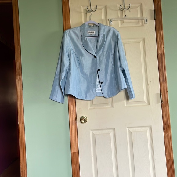 Fancy top - Picture 1 of 3